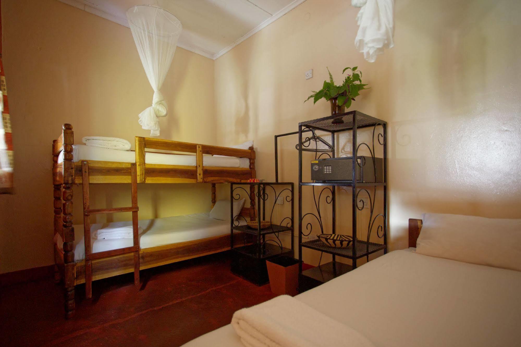 Jollyboys Backpackers Hostel Λίβινγκστον Εξωτερικό φωτογραφία