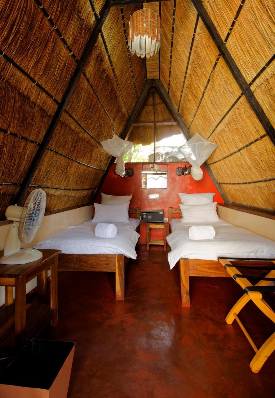 Jollyboys Backpackers Hostel Λίβινγκστον Εξωτερικό φωτογραφία