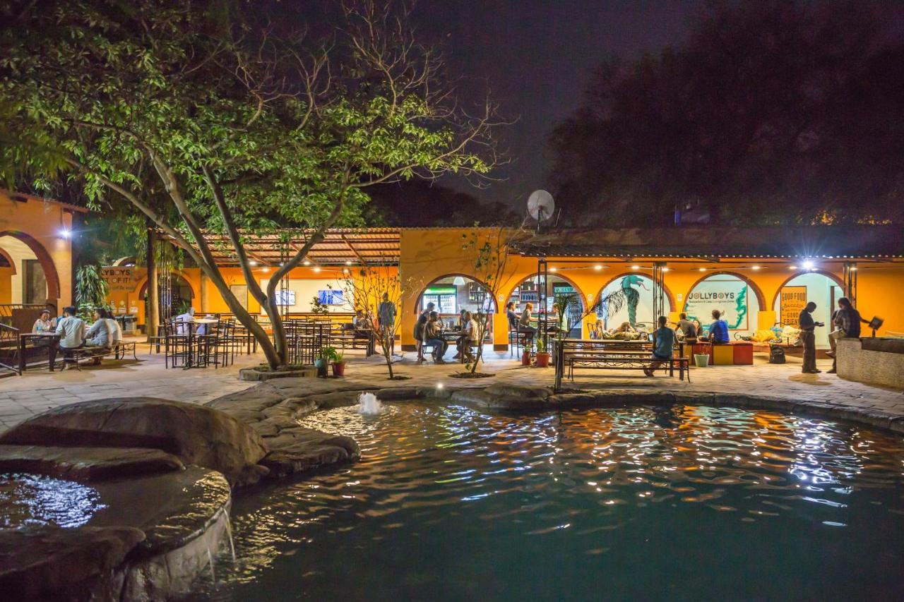 Jollyboys Backpackers Hostel Λίβινγκστον Εξωτερικό φωτογραφία